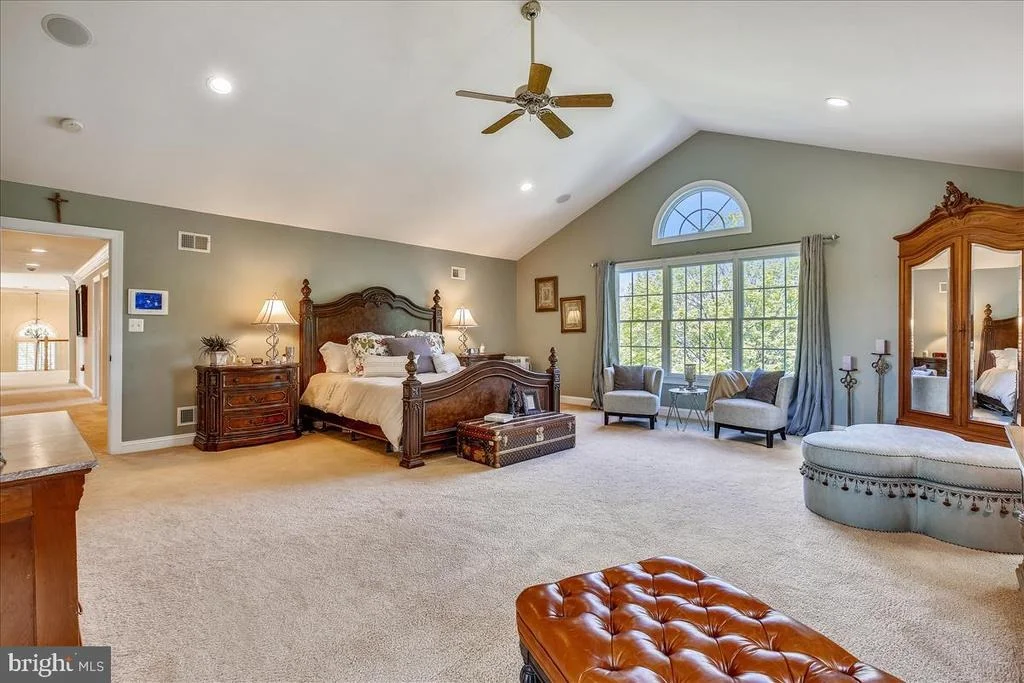 Photo of 21129 GOLF ESTATES DRIVE