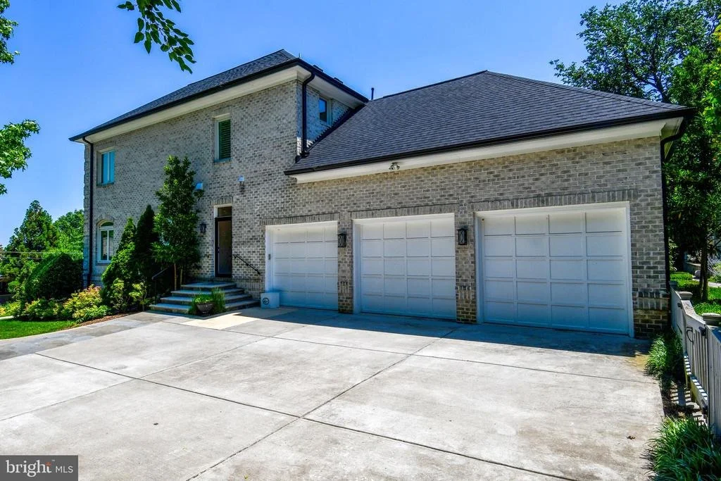 Photo of 7808 SOUTHDOWN ROAD