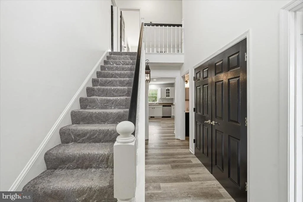 Photo of 102 ROMNEY PLACE