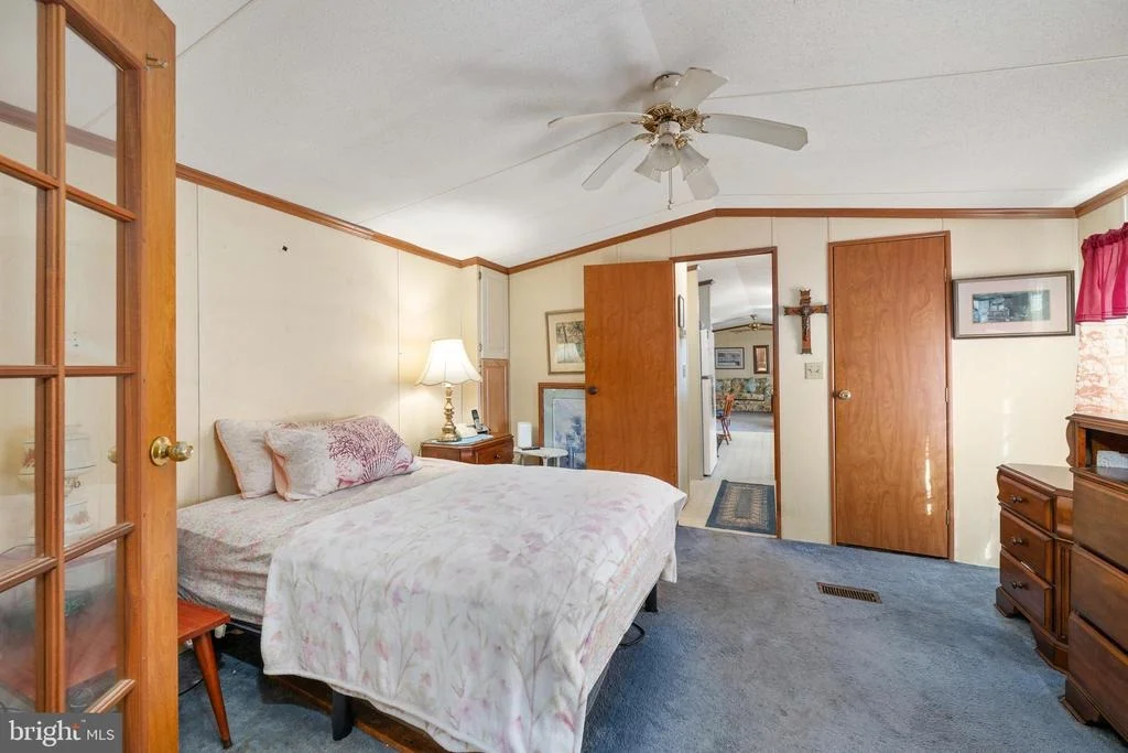 Photo of 16319 CAPES COVE LANE