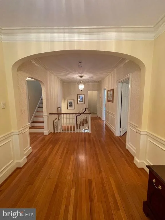 Photo of 310 UPPER COLLEGE TERRACE