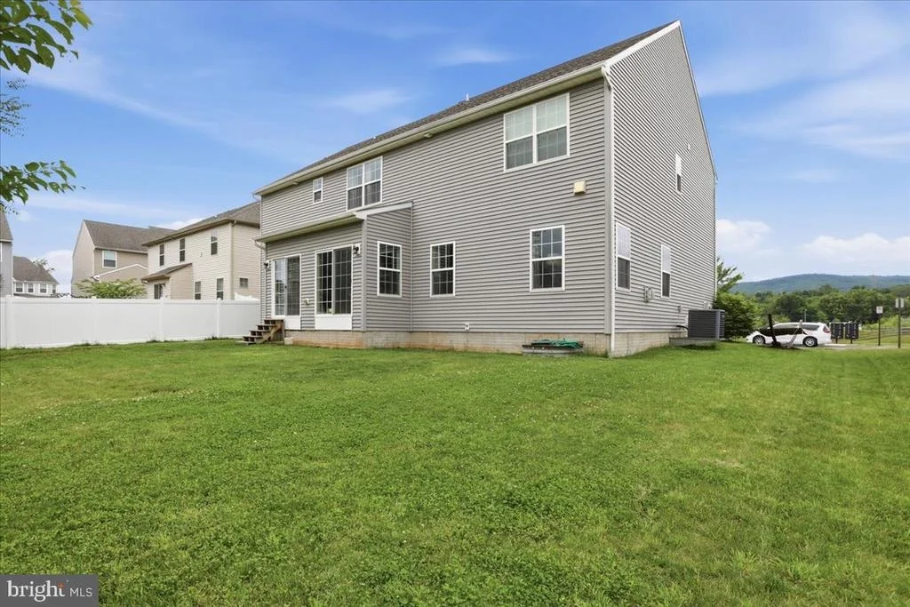 Photo of 2003 COHASSET COURT