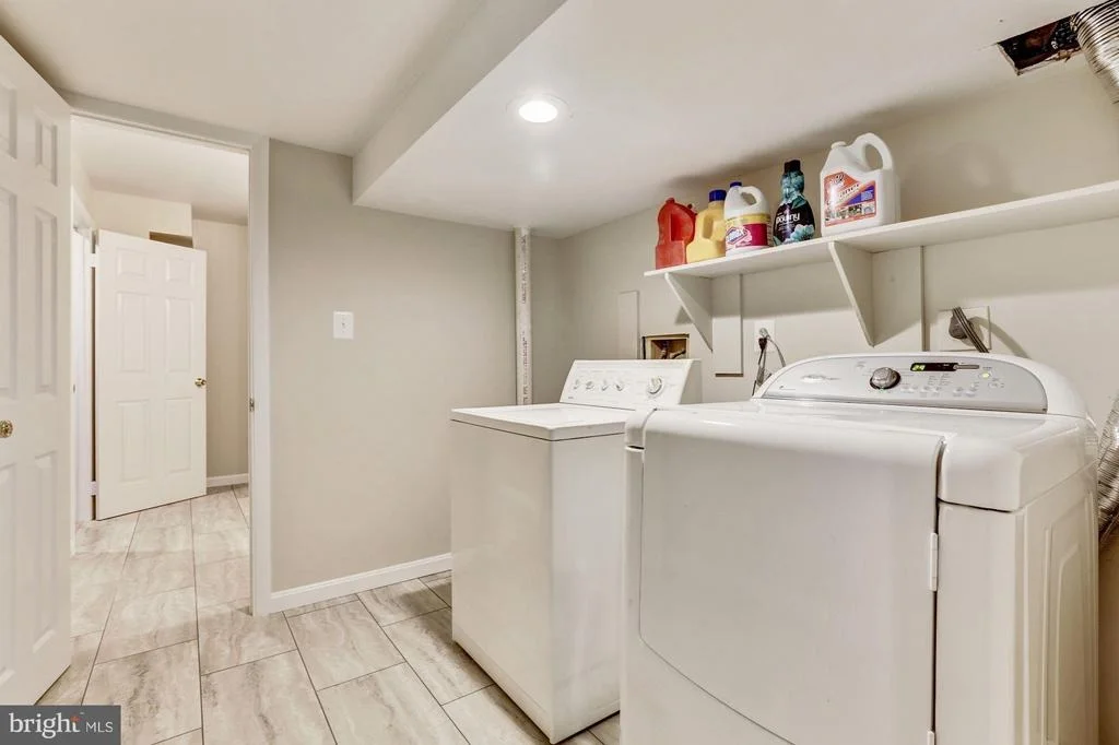 Photo of 7102 STANCHION LANE
