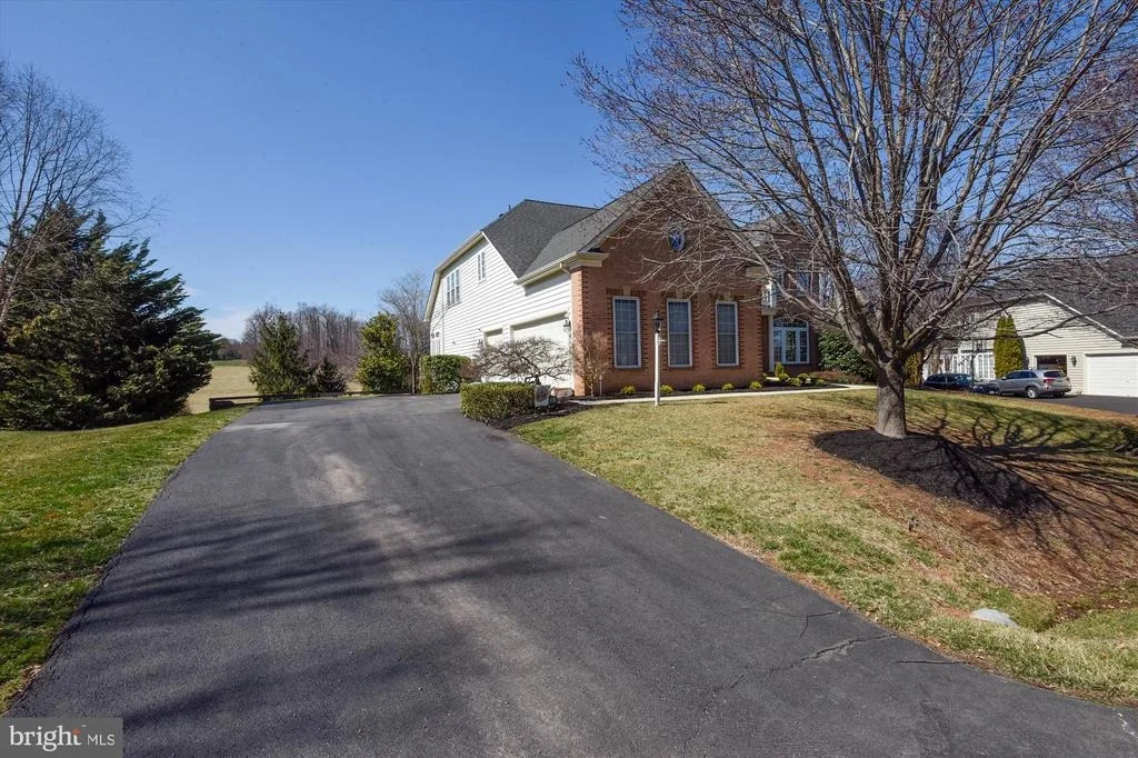 Photo of 24241 KNOLLBROOK PLACE