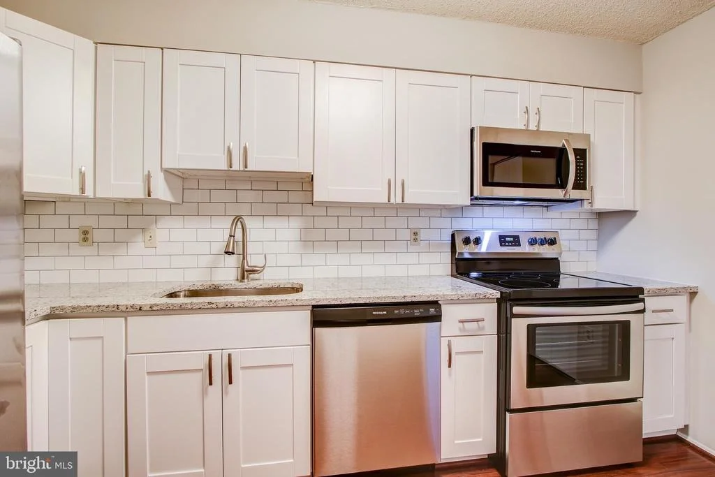 Photo of Unit 3306 at 15115 INTERLACHEN DRIVE