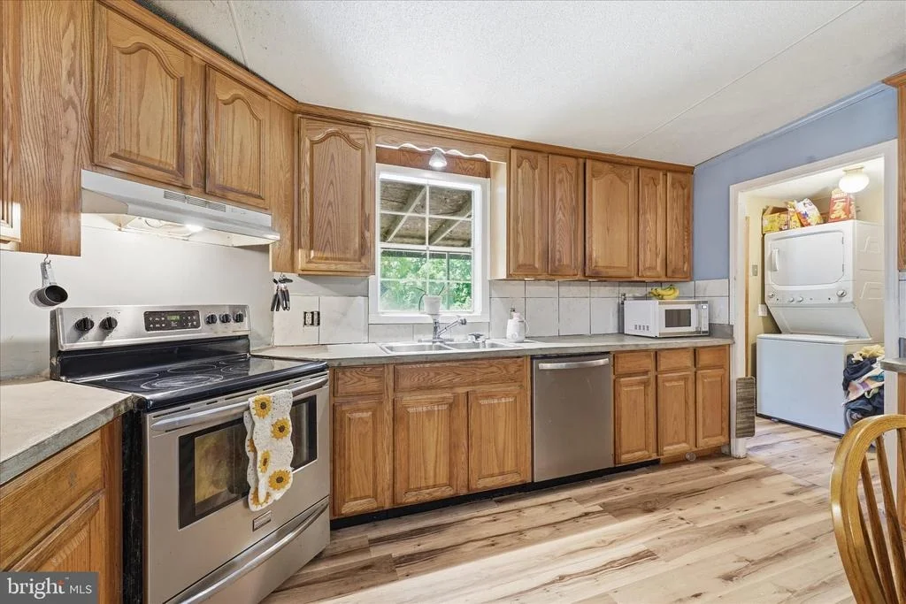 Photo of 14316 TOWER ROAD