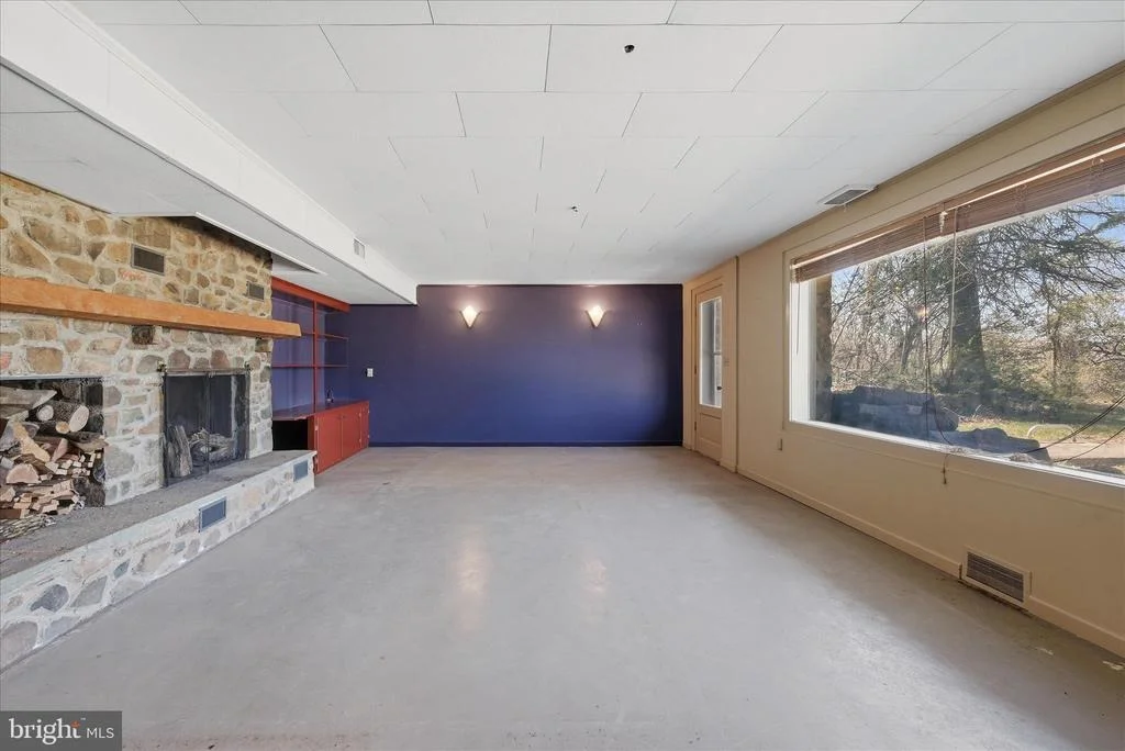Photo of 2517 FIVE POINTS ROAD