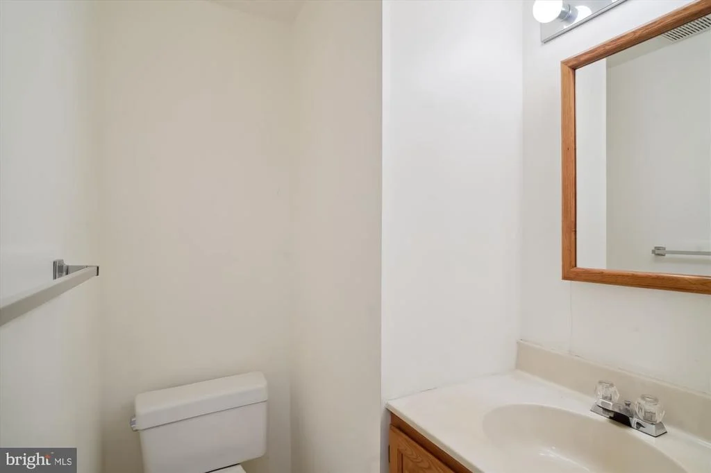 Photo of 19005 HIGH POINT DRIVE