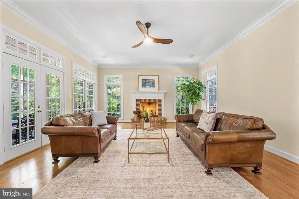 Photo of 6807 MEADOW LANE