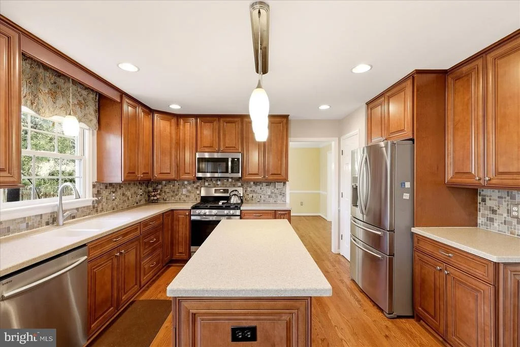 Photo of 11702 DUCHESS DRIVE