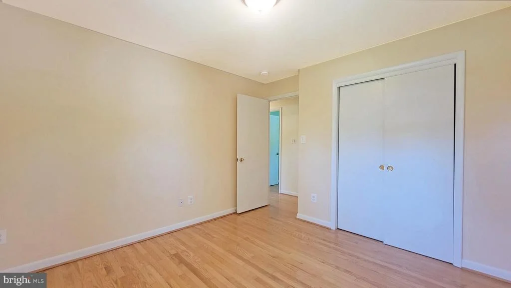Photo of 3926 HOWARD STREET