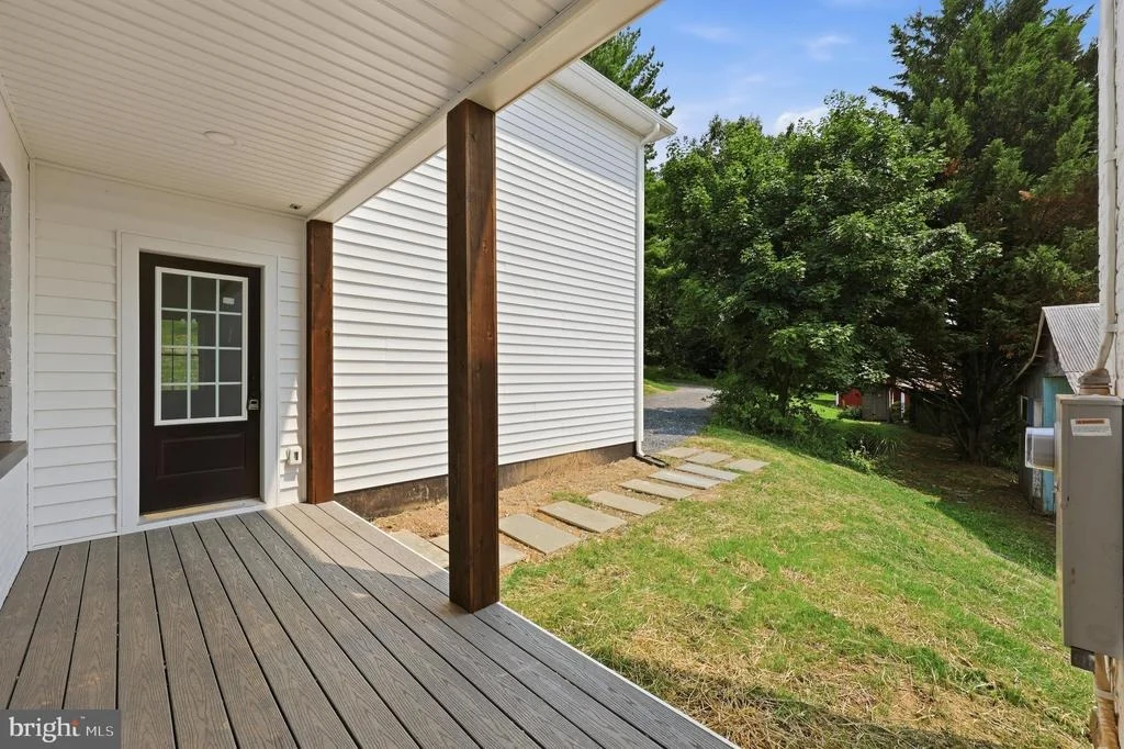 Photo of 11523 HANDBOARD ROAD