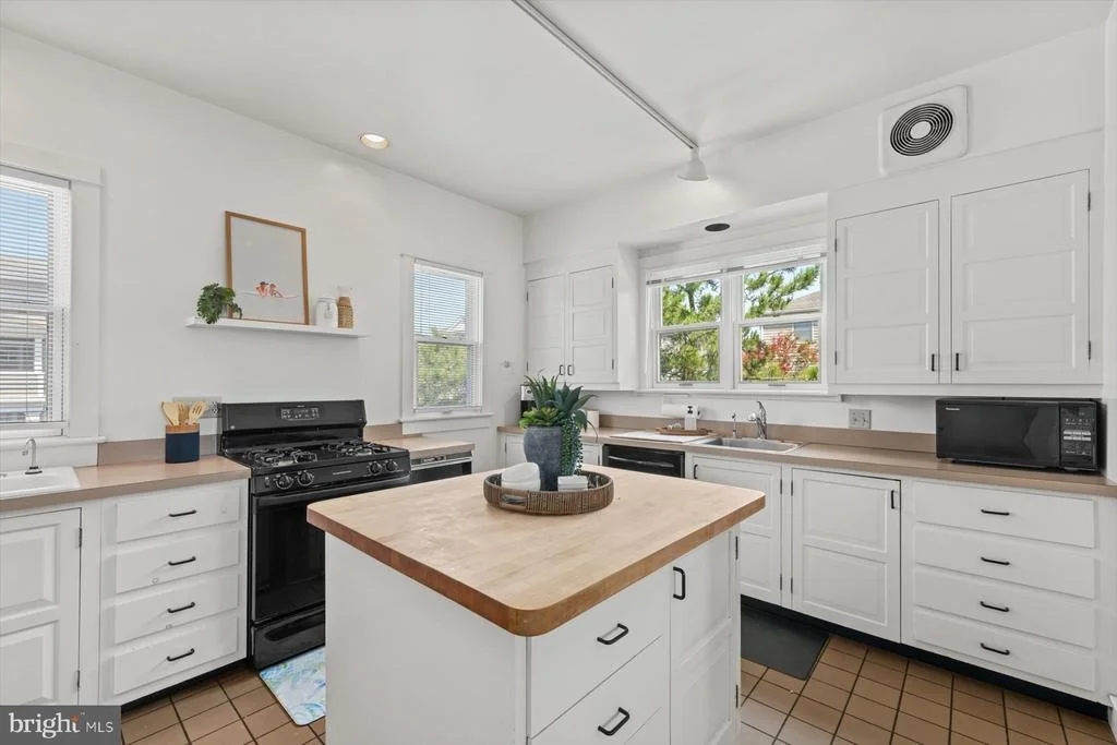 Photo of 98 FIFTH STREET