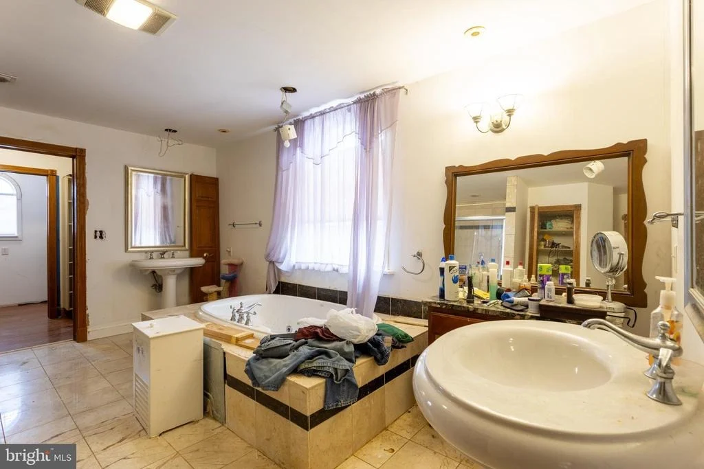 Photo of 415 SHORE DRIVE
