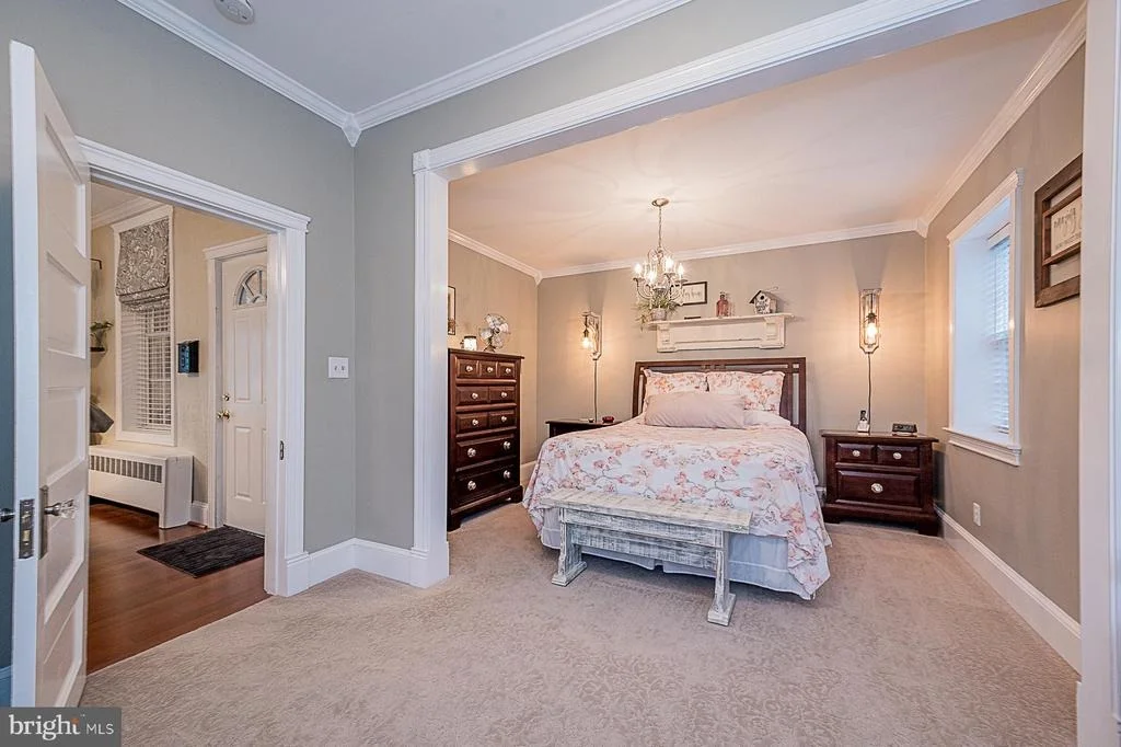 Photo of 8013 TELEGRAPH ROAD