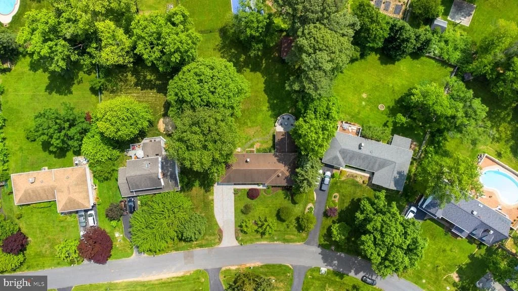 Photo of 4117 QUEEN MARY DRIVE