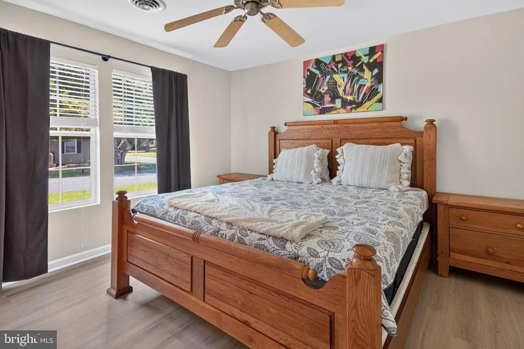 Photo of 1501 LAUREL DRIVE
