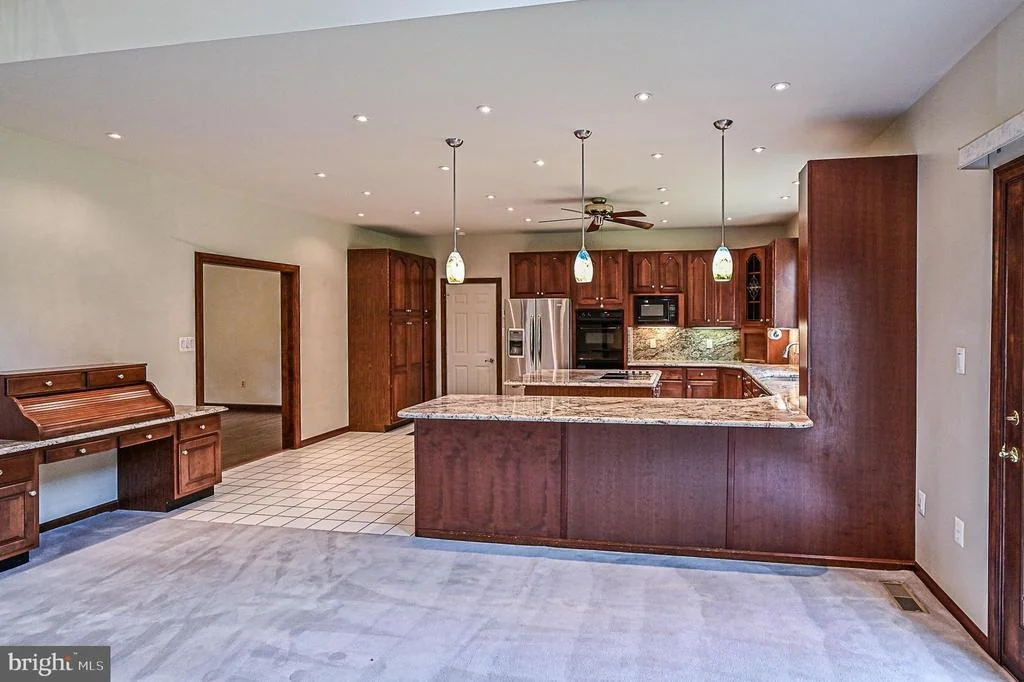 Photo of 5805 HALLOWING DRIVE