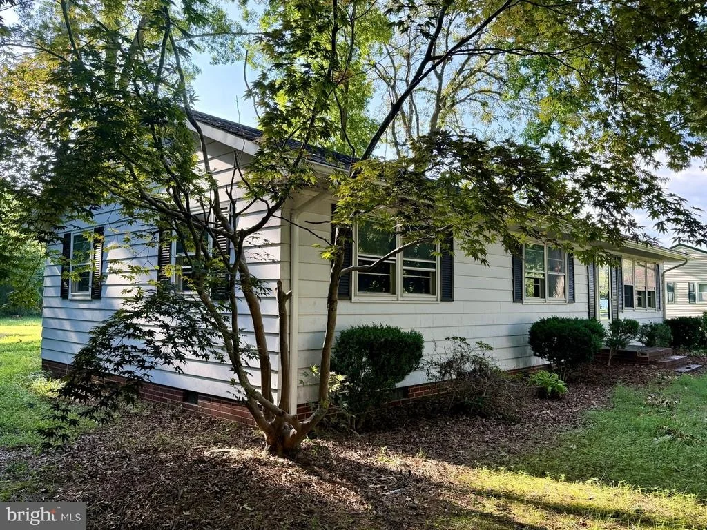 Photo of 6682 QUERCUS DRIVE