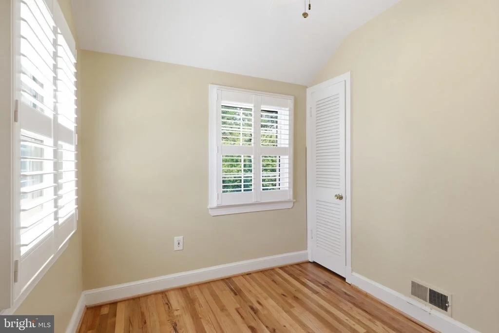 Photo of 10010 RAYNOR ROAD