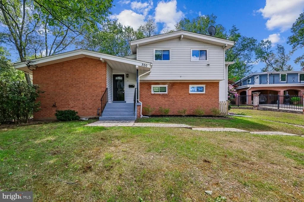 Photo of 300 GILSAN COURT