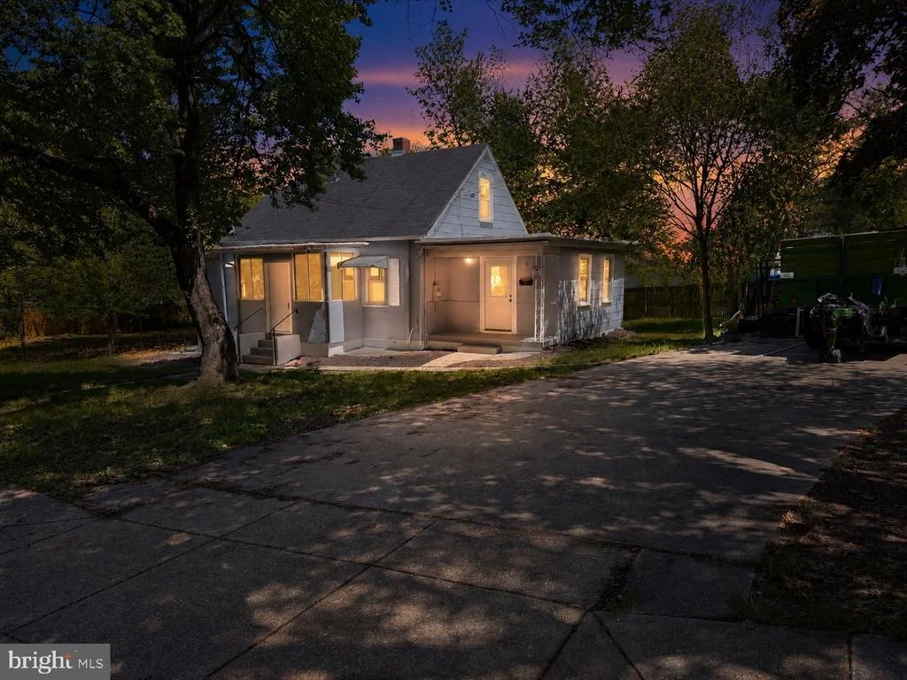 Photo of 4010 FOREST GROVE
