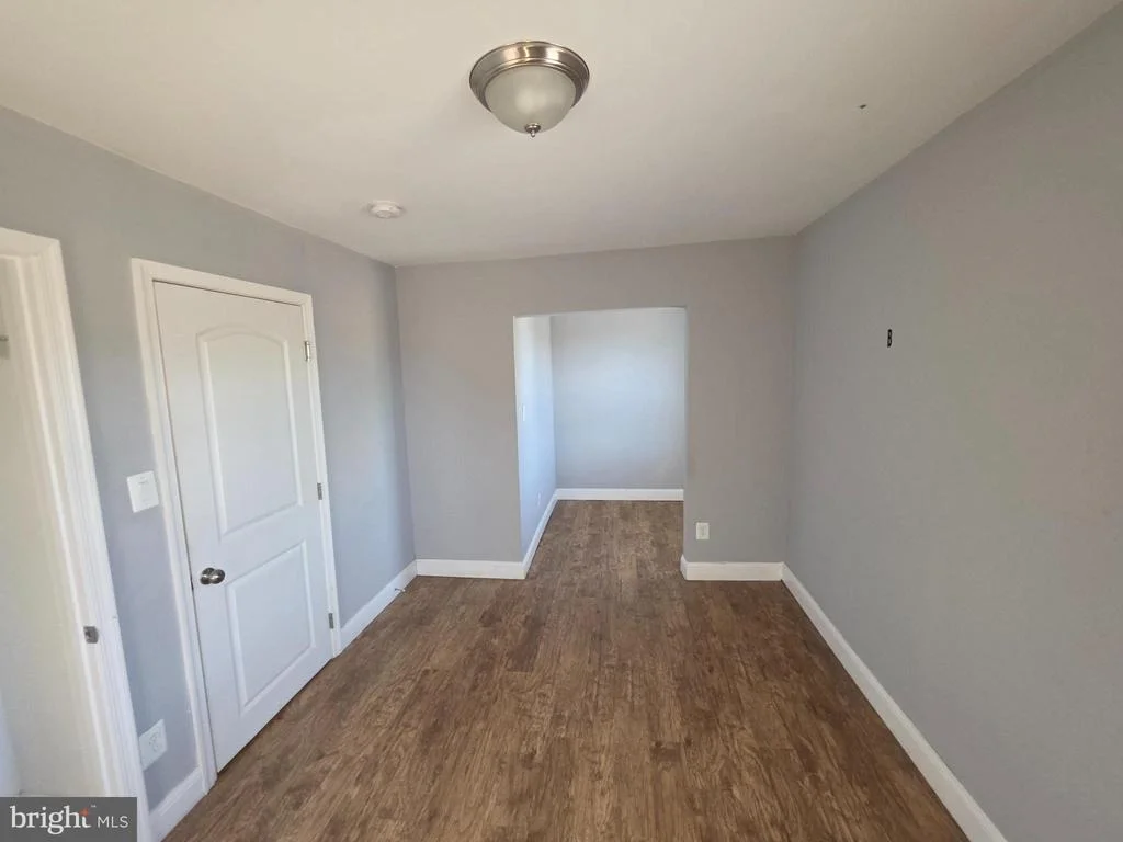 Photo of 4002 MORTIMER AVENUE