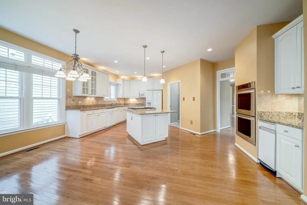 Photo of 2902 STRATHAVEN PLACE