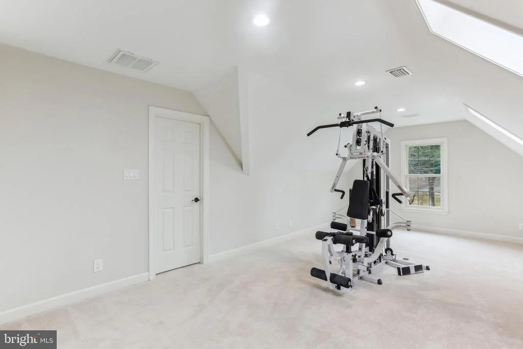 Photo of 9409 THORNEDIKE DRIVE