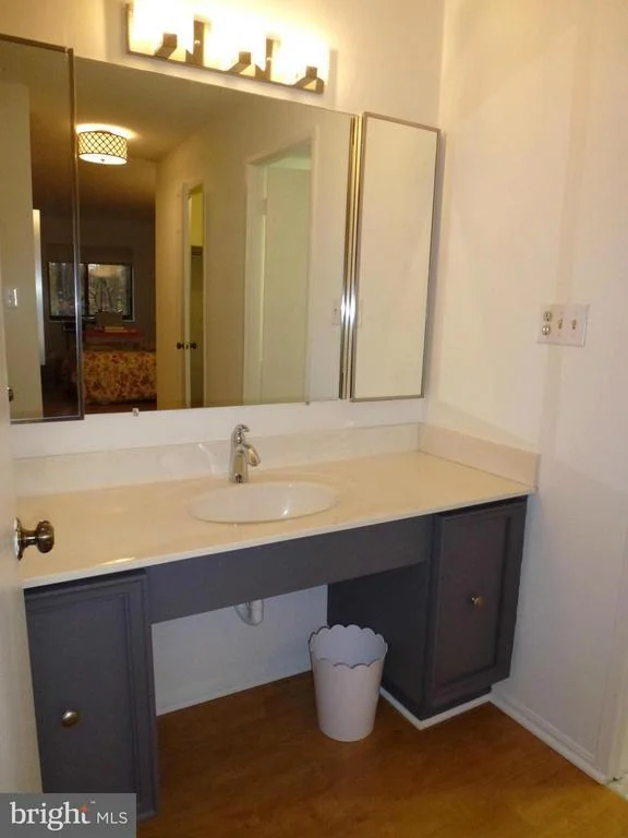 Photo of Unit 3322 at 15115 INTERLACHEN DRIVE