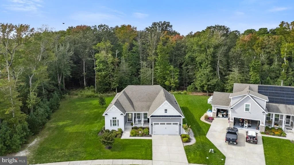 Photo of 39033 CROWS NEST LANE