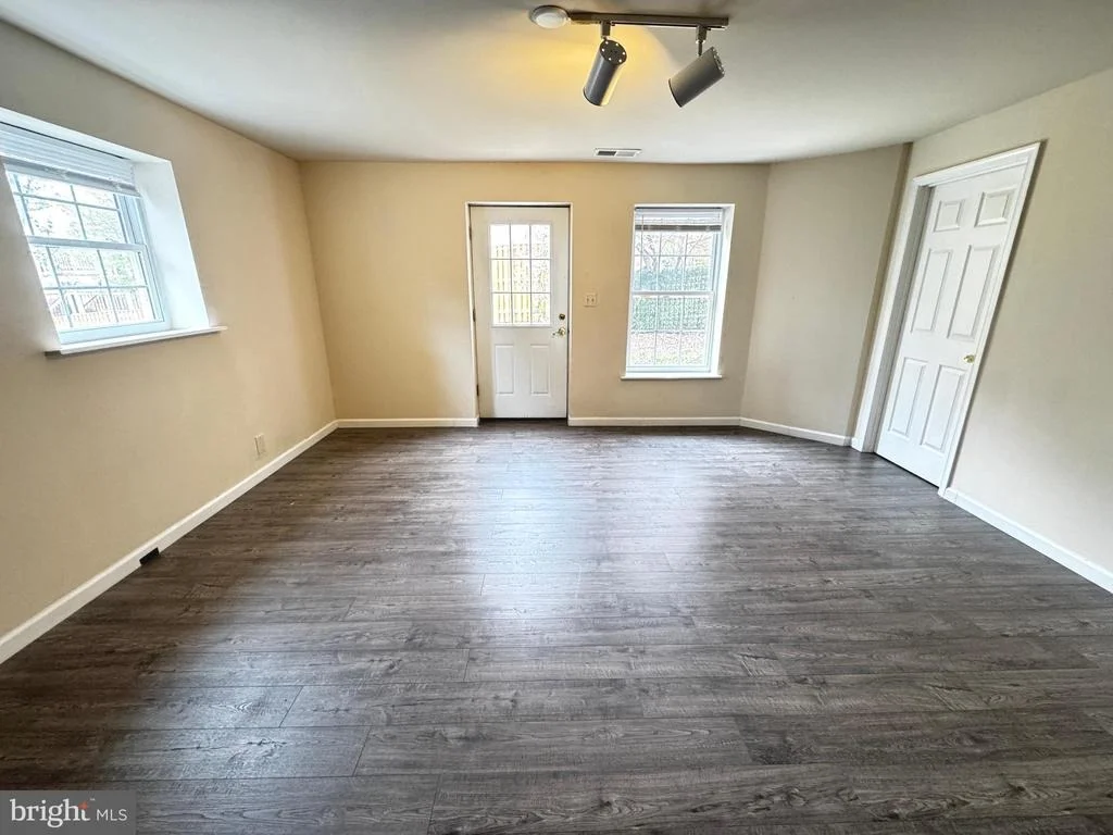 Photo of 125 MISSION DRIVE