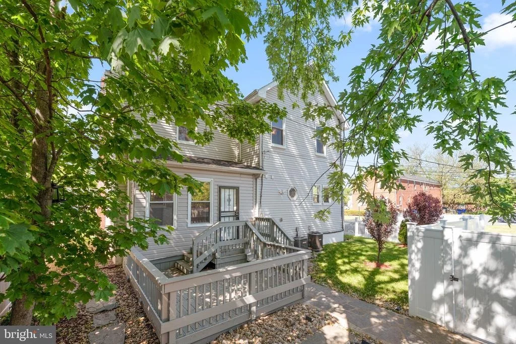 Photo of 325 GORMAN AVENUE