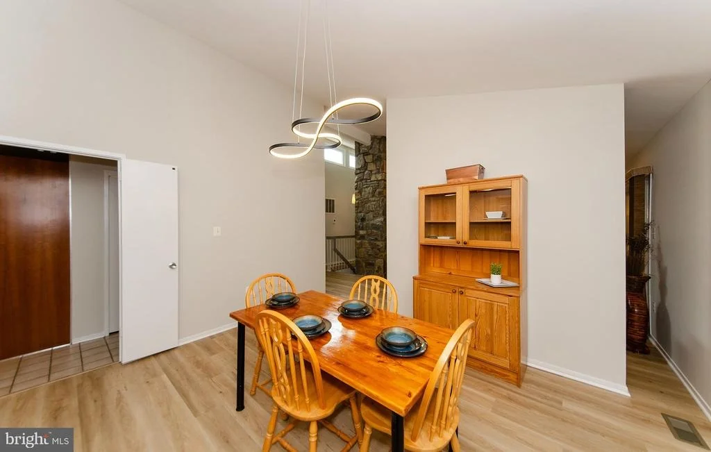 Photo of 1430 WOLFTRAP RUN ROAD