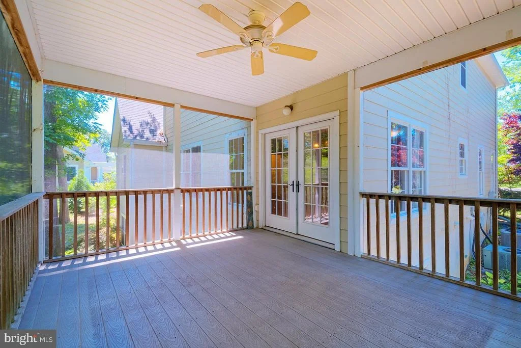 Photo of 142 W SHORE DRIVE