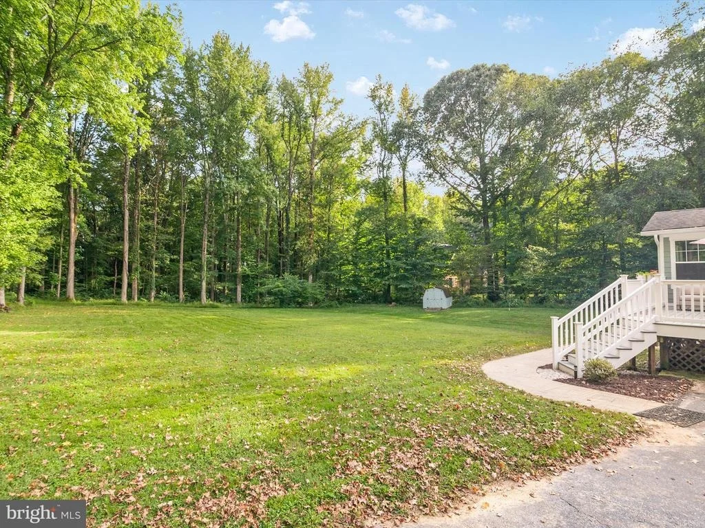Photo of 6439 MEADOWLARK DRIVE