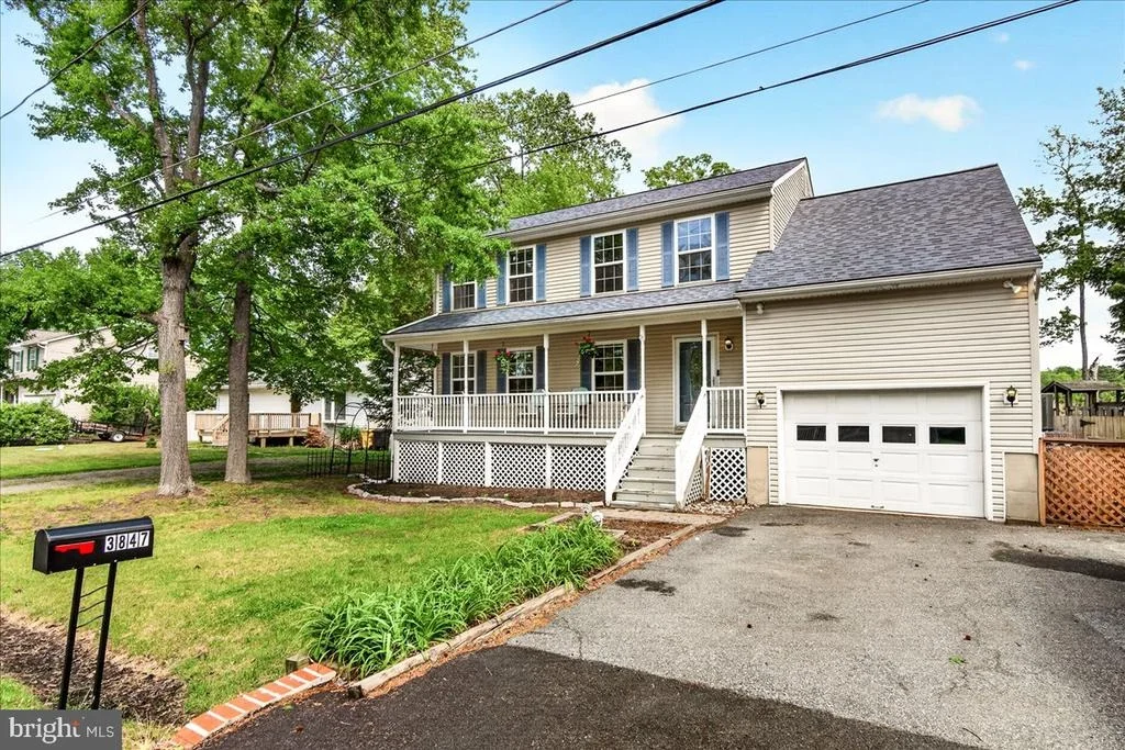 Photo of 3847 HOLLY DRIVE