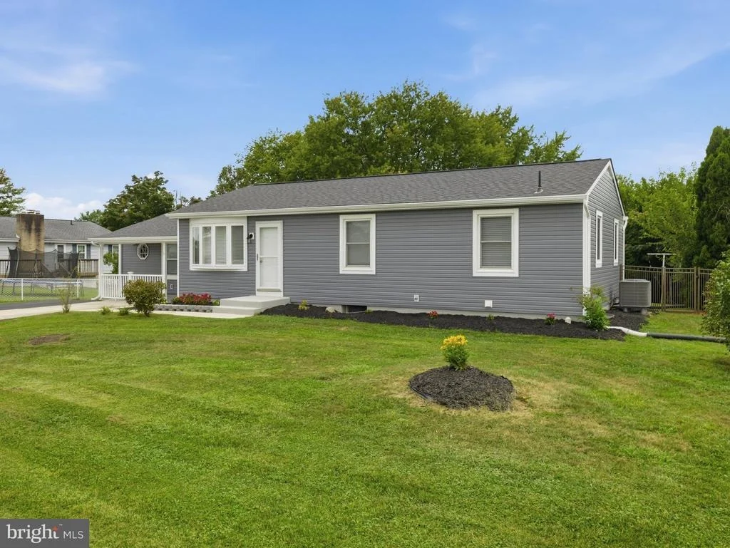 Photo of 206 WELDON DRIVE