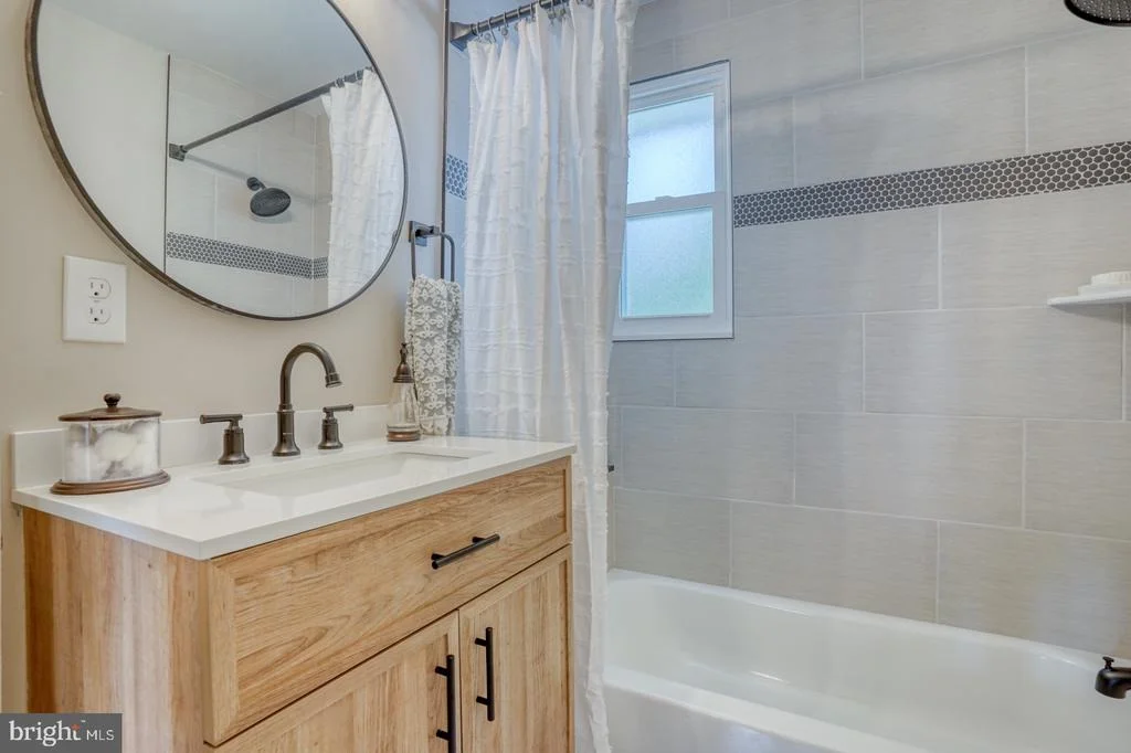Photo of 1207 CRESTOVER ROAD