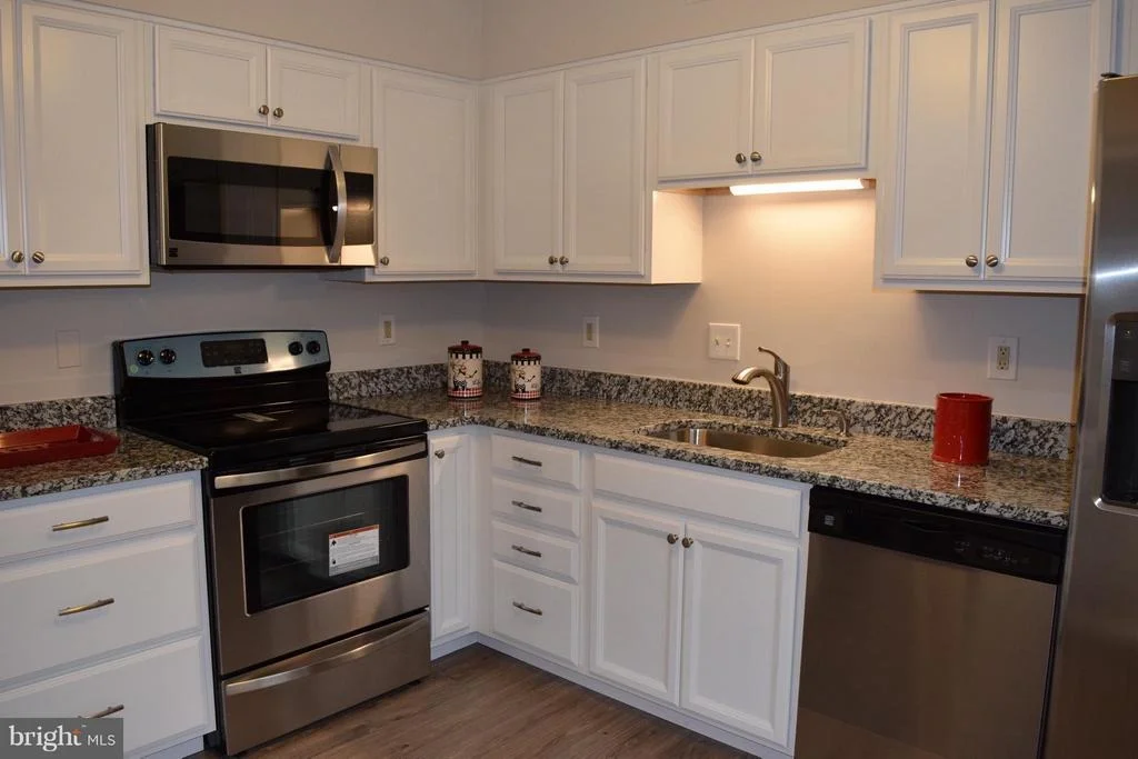 Photo of Unit 3425 at 15115 INTERLACHEN DRIVE