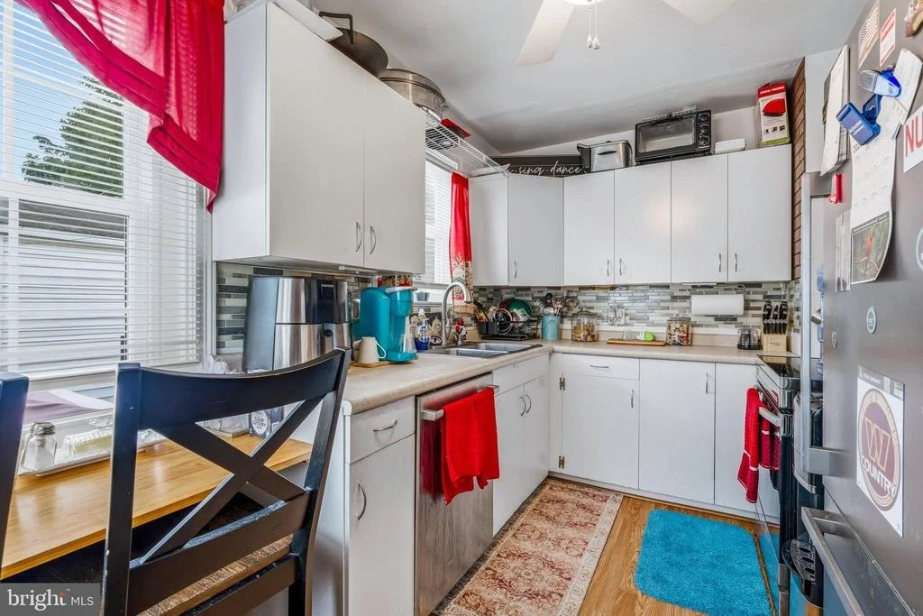 Photo of 1044 BEECHWOOD DRIVE