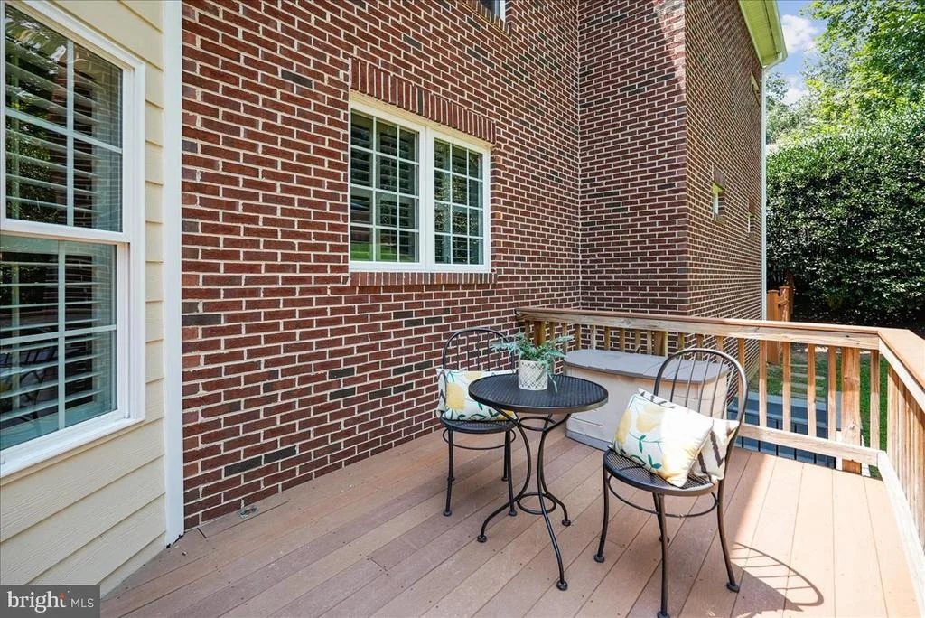 Photo of 6322 HALSEY ROAD