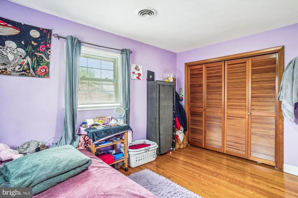 Photo of 702 MIDWAY DRIVE