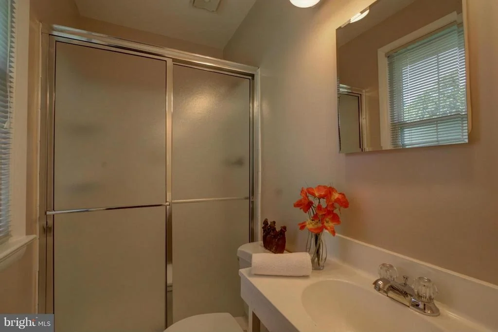 Photo of 16101 ROBLYNN COURT