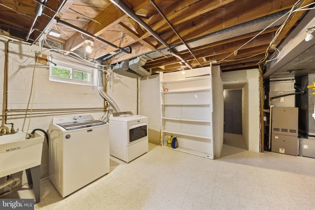 Photo of 1509 VIVIAN PLACE