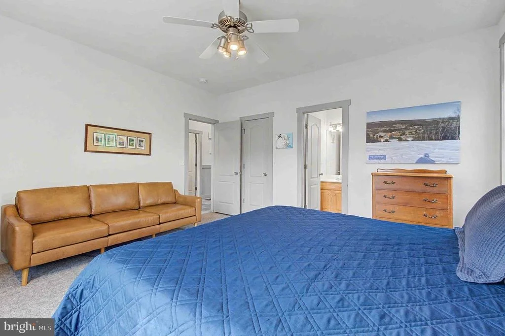 Photo of 296 LAKE POINTE DRIVE