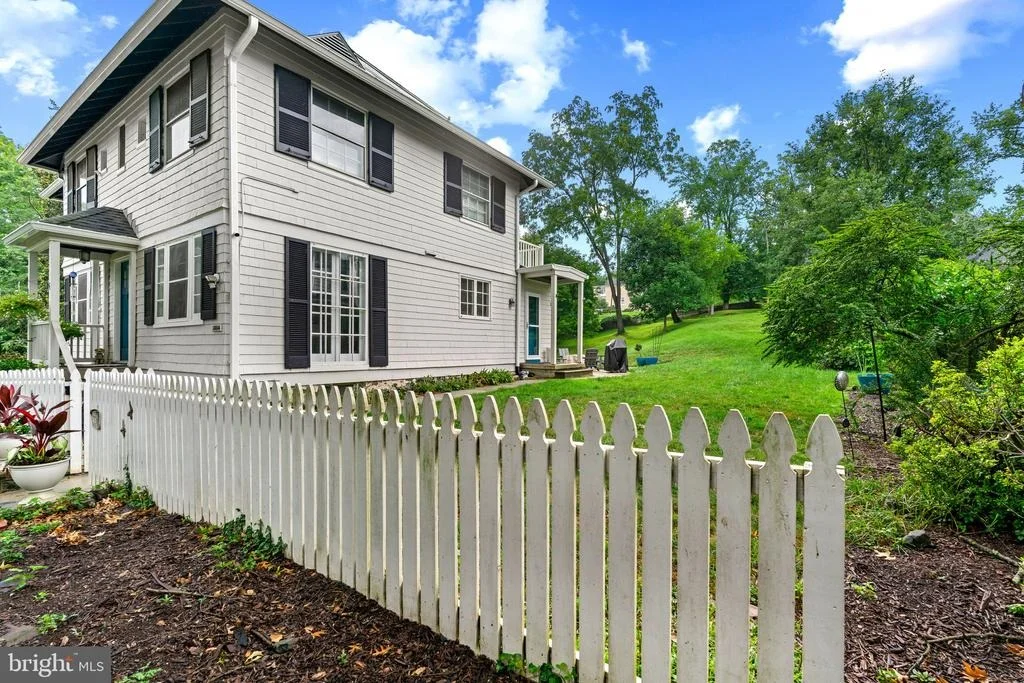 Photo of 1804 FAIRBANK ROAD