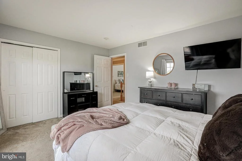 Photo of 123 WILLOW GROVE MILL DRIVE