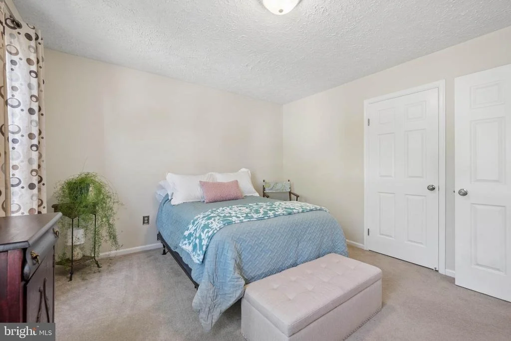 Photo of 6305 DERBY CIRCLE