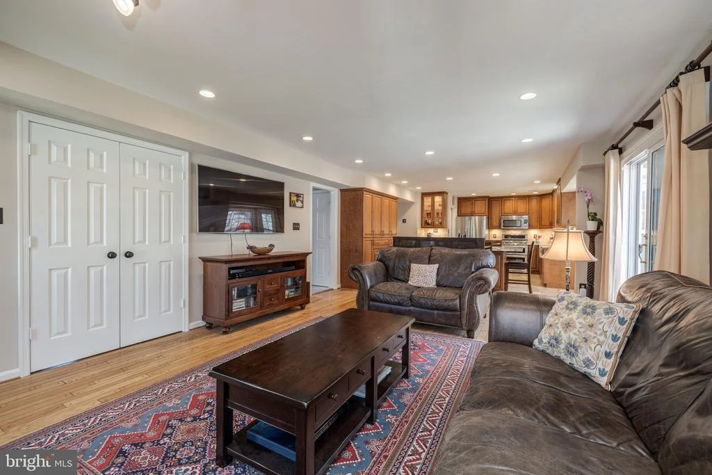 Photo of 7736 HUNTSMAN BOULEVARD